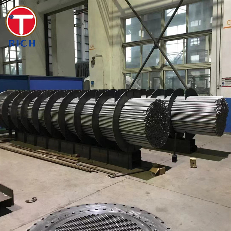 ASTM A688 304 ท่อสแตนเลส austenitic welded สําหรับเครื่องปรับความร้อนน้ําอัด