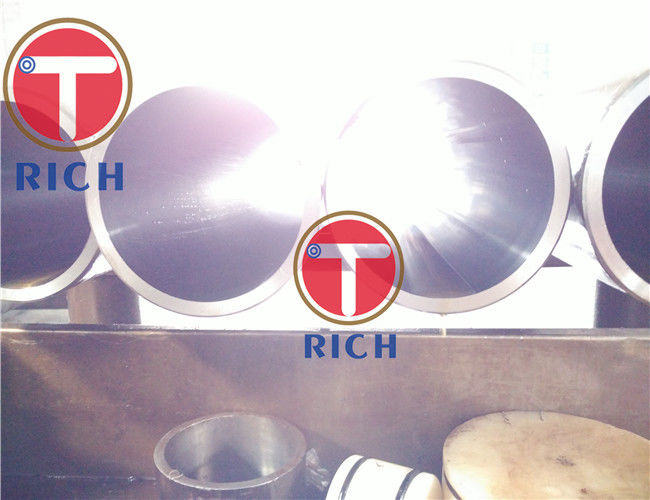 GB / T 3639 TORICH ท่อเหล็กไร้รอยต่อกลมป้องกันสนิมสำหรับการใช้งานที่มีความแม่นยำ