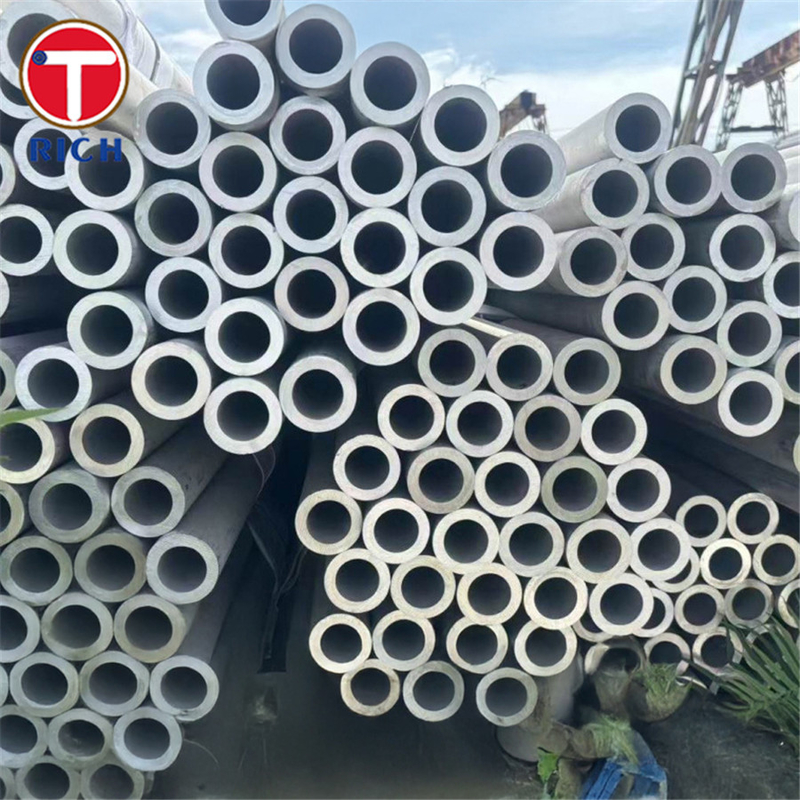 DIN 28180 X5CrNi18-10 ท่อแลกเปลี่ยนความร้อน ท่อเหล็กไร้สแตนเลสไร้รอยสําหรับแลกเปลี่ยนความร้อนแบบท่อ