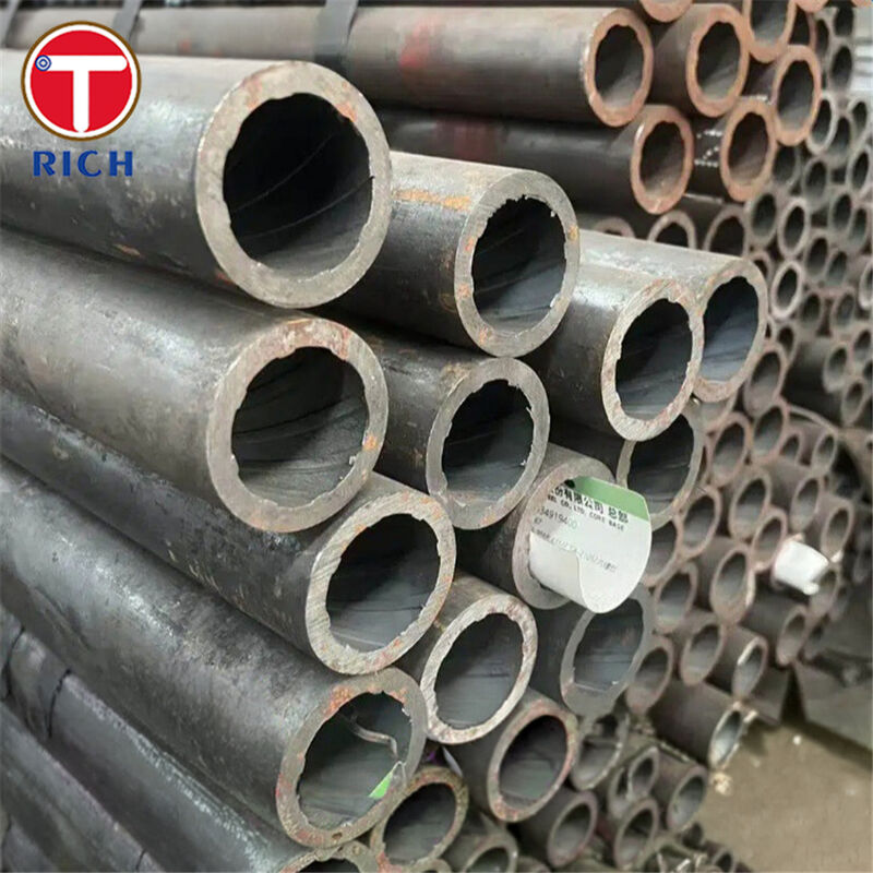 ASME SA213 เกรด T12 หลอดแลกเปลี่ยนความร้อนสแตนเลสต่ําแบบไม่มีสายภายในที่มีการออกแบบ Cr-Mo และ OD 30-325 มม