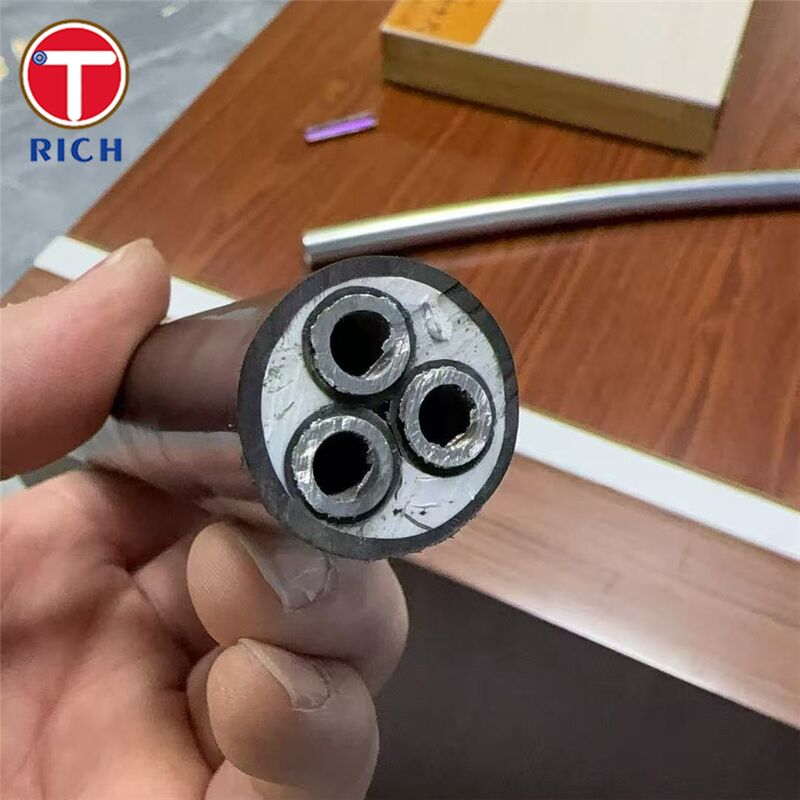 ท่อไร้รอยต่อสแตนเลสแบบมัลติคอร์พร้อมเคลือบพลาสติกสำหรับการต่อเรือในเกรด 304L / 316L / ดูเพล็กซ์ 2205 และเทคนิคการดึงเย็น / รีดร้อน