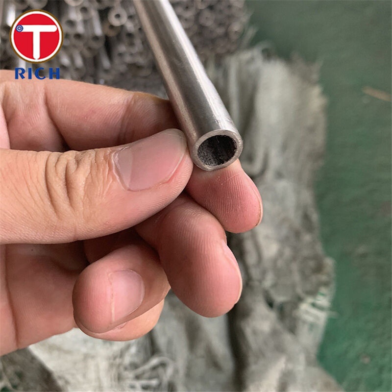 ท่อเหล็กไร้ตะเข็บมาตรฐาน ASTM A213 ผิวขัดเงา ขนาด OD 3.2-127 มม. สำหรับหม้อไอน้ำและเครื่องแลกเปลี่ยนความร้อน